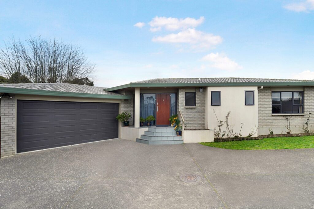 12 Palmer Avenue