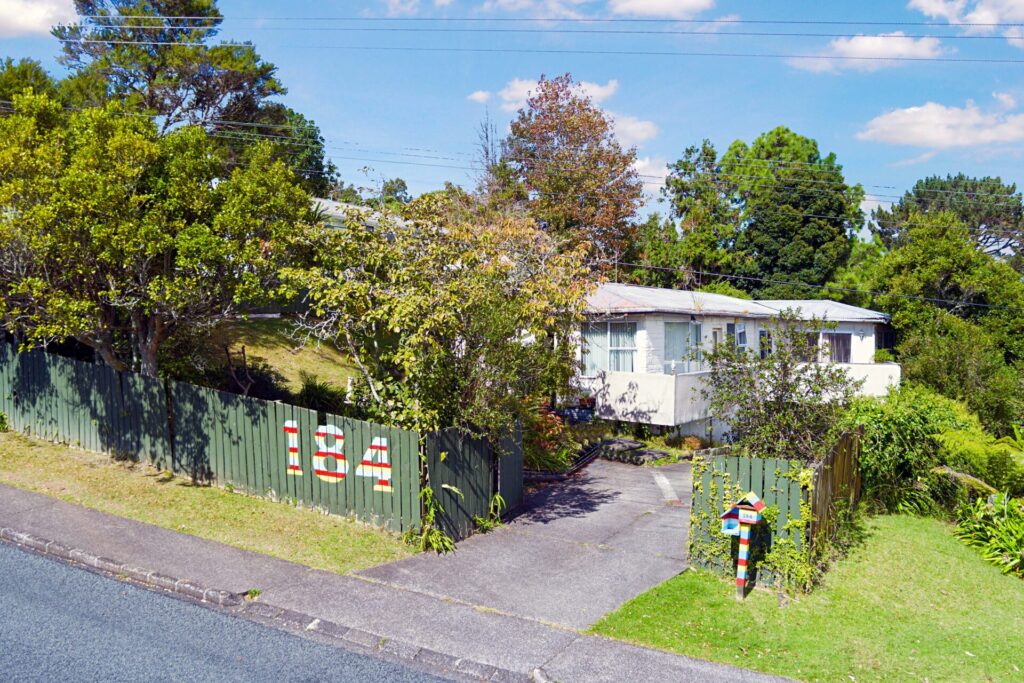 184 Glengarry Road