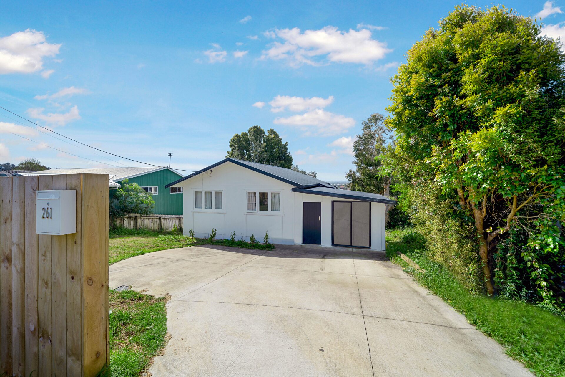 261 Sturges Road