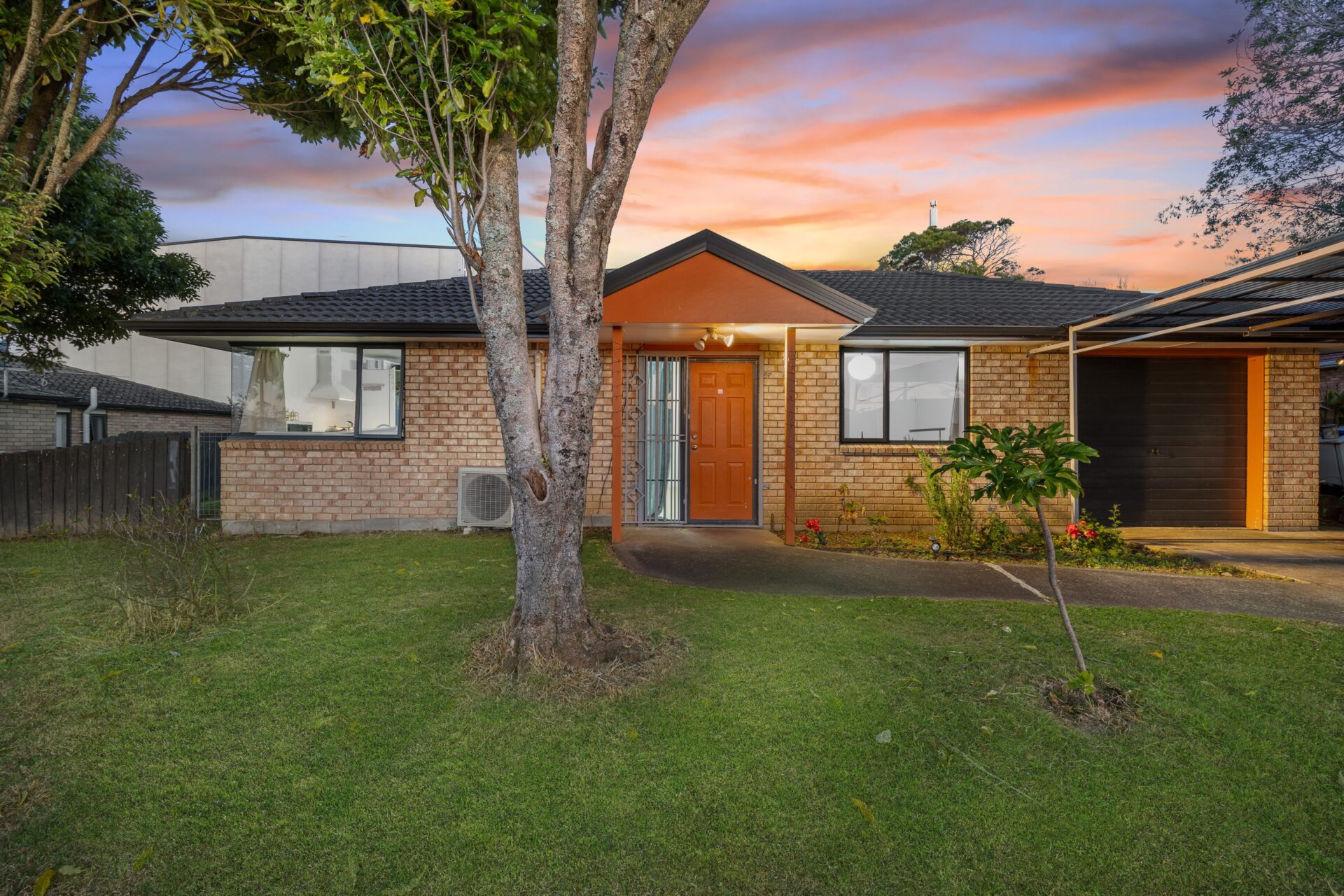 29 Woodbank Drive