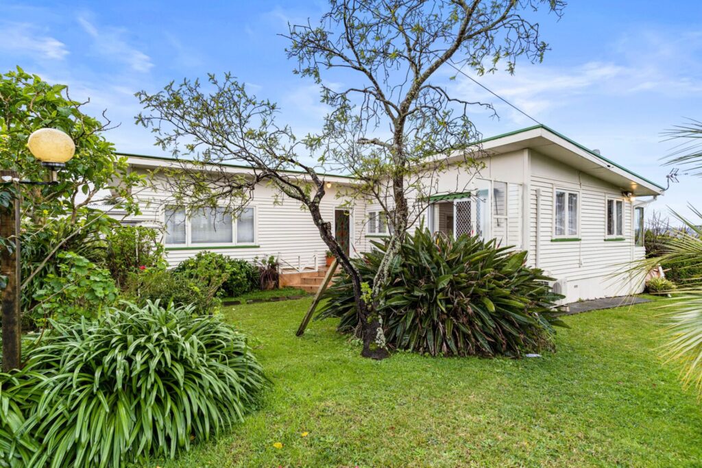 206 Sturges Road